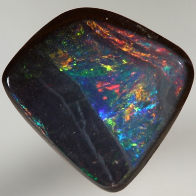 SOLID BOULDER OPAL Bright and strong fire colours